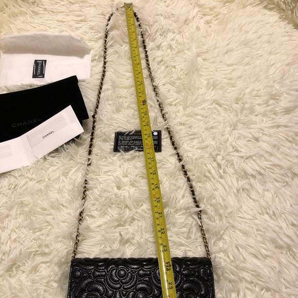 Chanel Camellia Wallet On Chain (extra pictures) sold - Picture 8 of 13